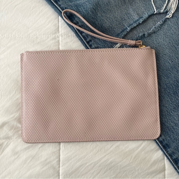 Lululemon Goody Bag clutch misty pink - Picture 3 of 7
